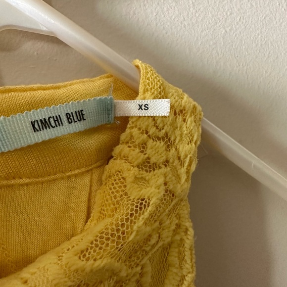 NWOT urban outfitters, kimchi blue floral lace crop top.  Final sale. - Picture 3 of 6